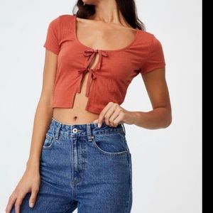 Front tie short sleeve shirt